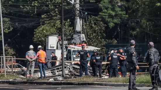 Acidente deixou dois mortos e seis feridos - Foto: Paulo Pinto/Agência Brasil