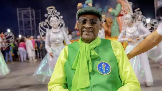 Considerado "pai" do Carnaval de São Paulo, Seo Carlão morreu aos 94 anos - Foto: Felipe Araújo/Liga-SP via Agência Brasil