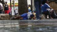 Vítimas foram atacadas enquanto dormiam na orla da praia - Foto: Paulo Pinto/Agência Brasil